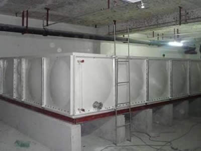 潜江经济开发区玻璃钢模压水箱
